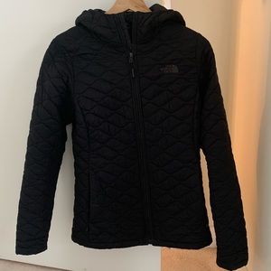Northface thermoball jacket in black
